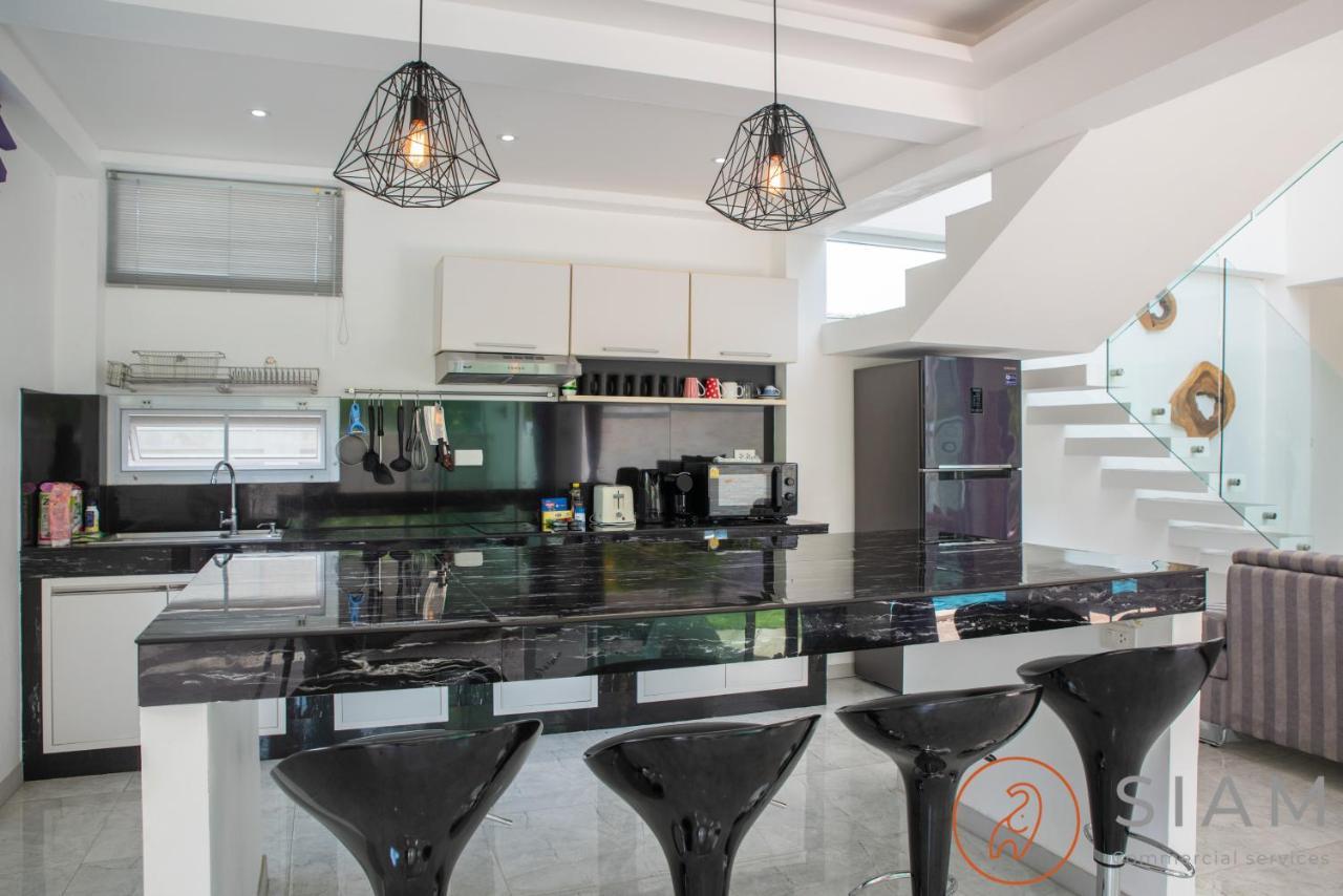 Mango 3br Walk To Beach Villa *